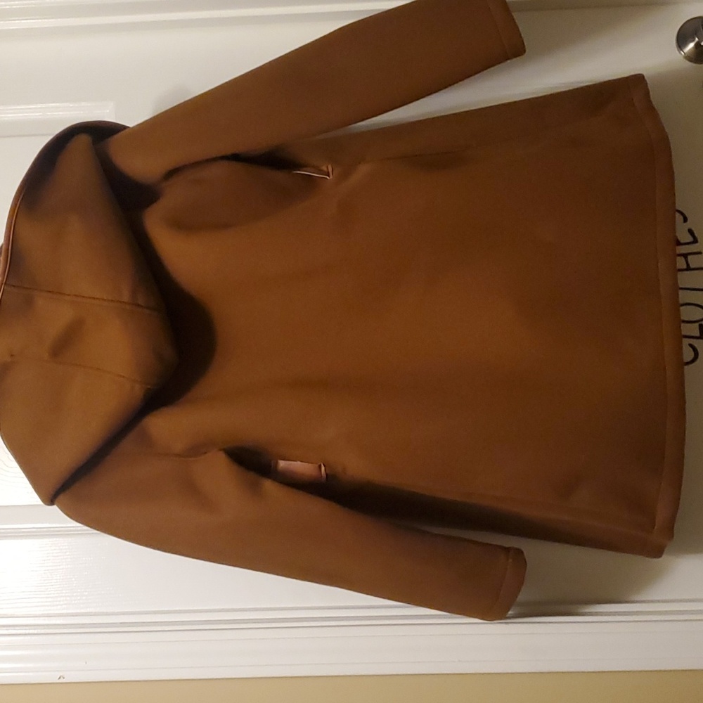 Coat - Picture 4 of 12